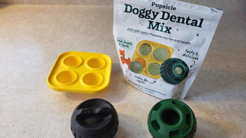 Pupsicle with mold and dental mix