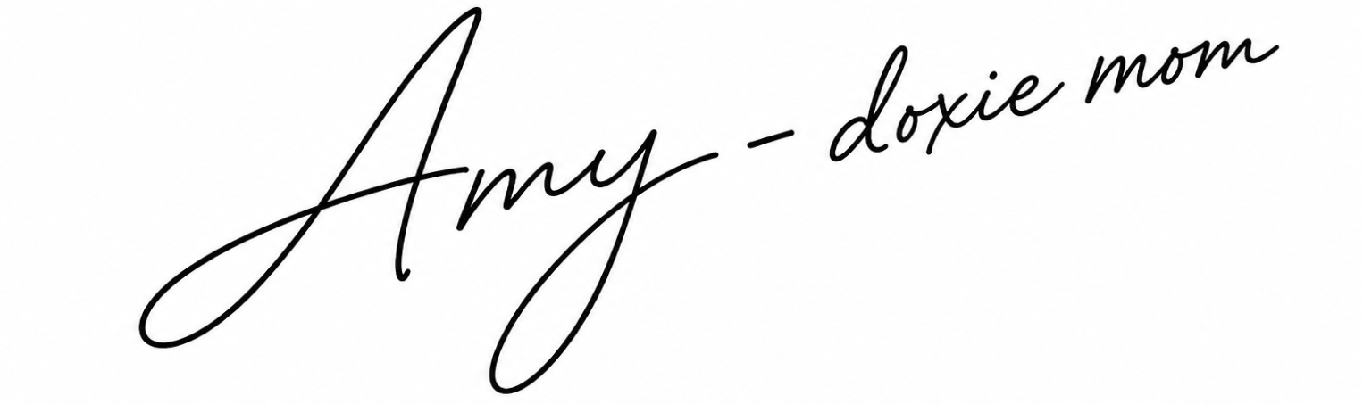 Amy - doxie mom signature